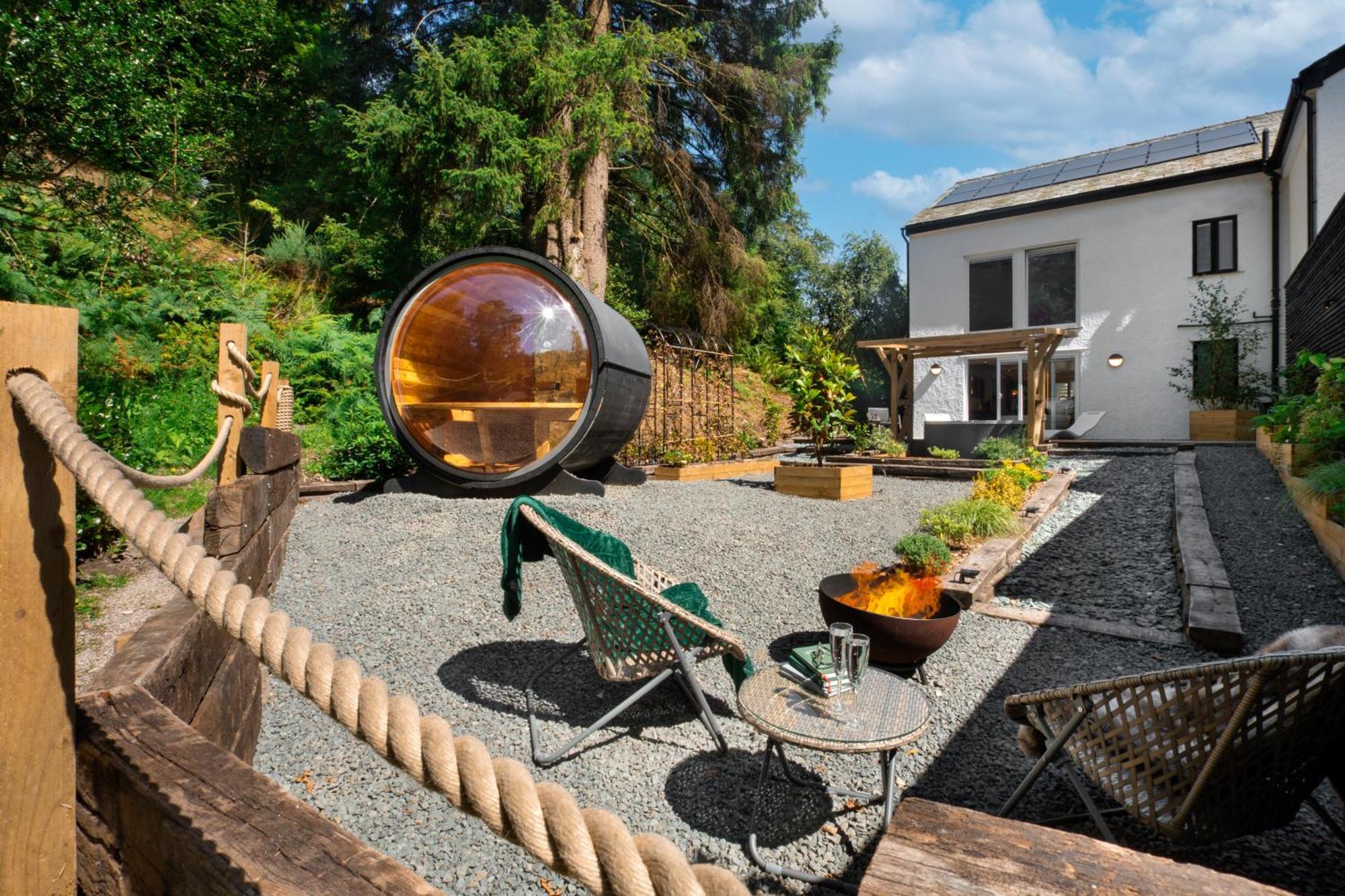 Aphrodites Group - Luxury Hot Tub Suites In Central Lake District! Bowness-on-Windermere Eksteriør bilde
