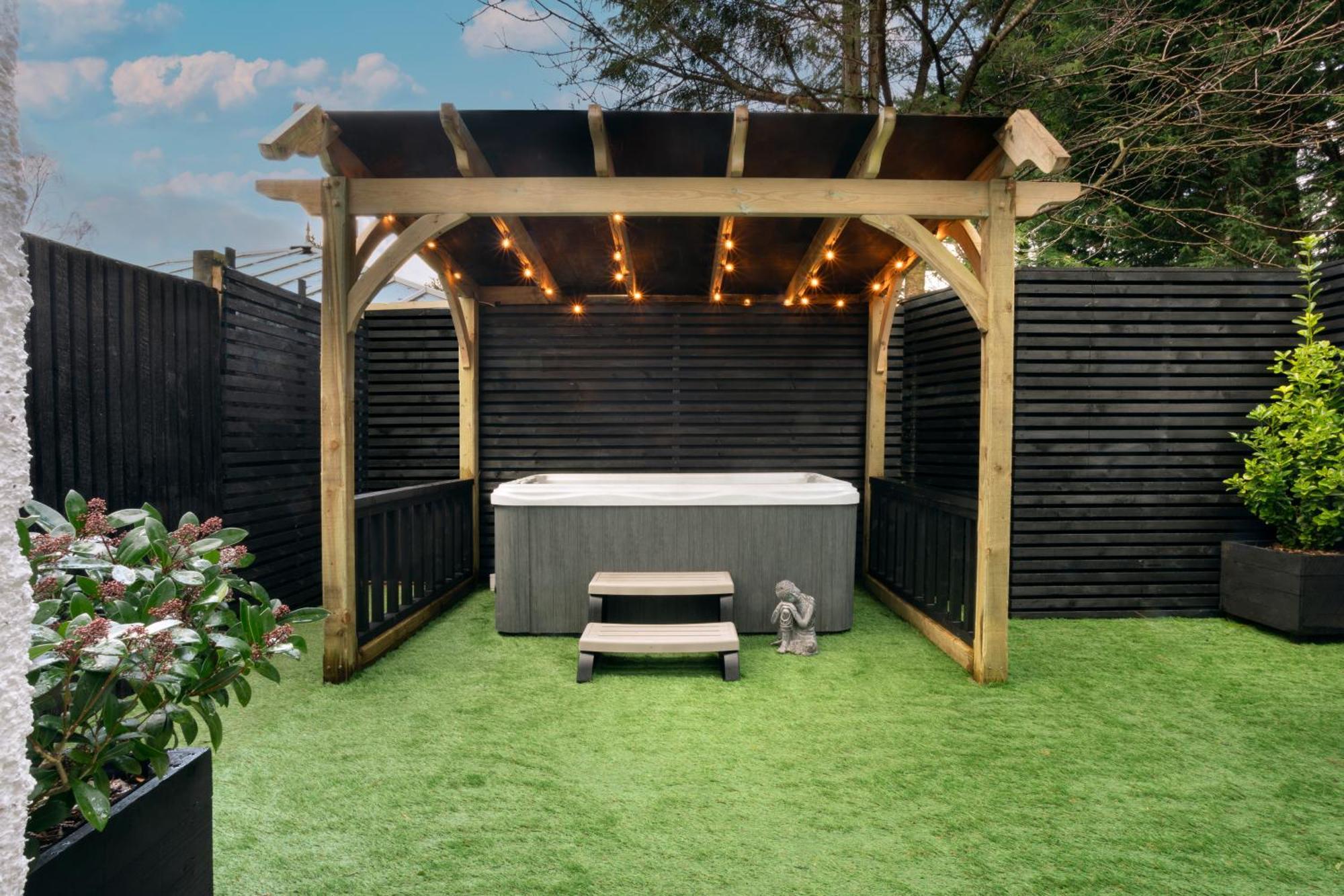 Aphrodites Group - Luxury Hot Tub Suites In Central Lake District! Bowness-on-Windermere Eksteriør bilde