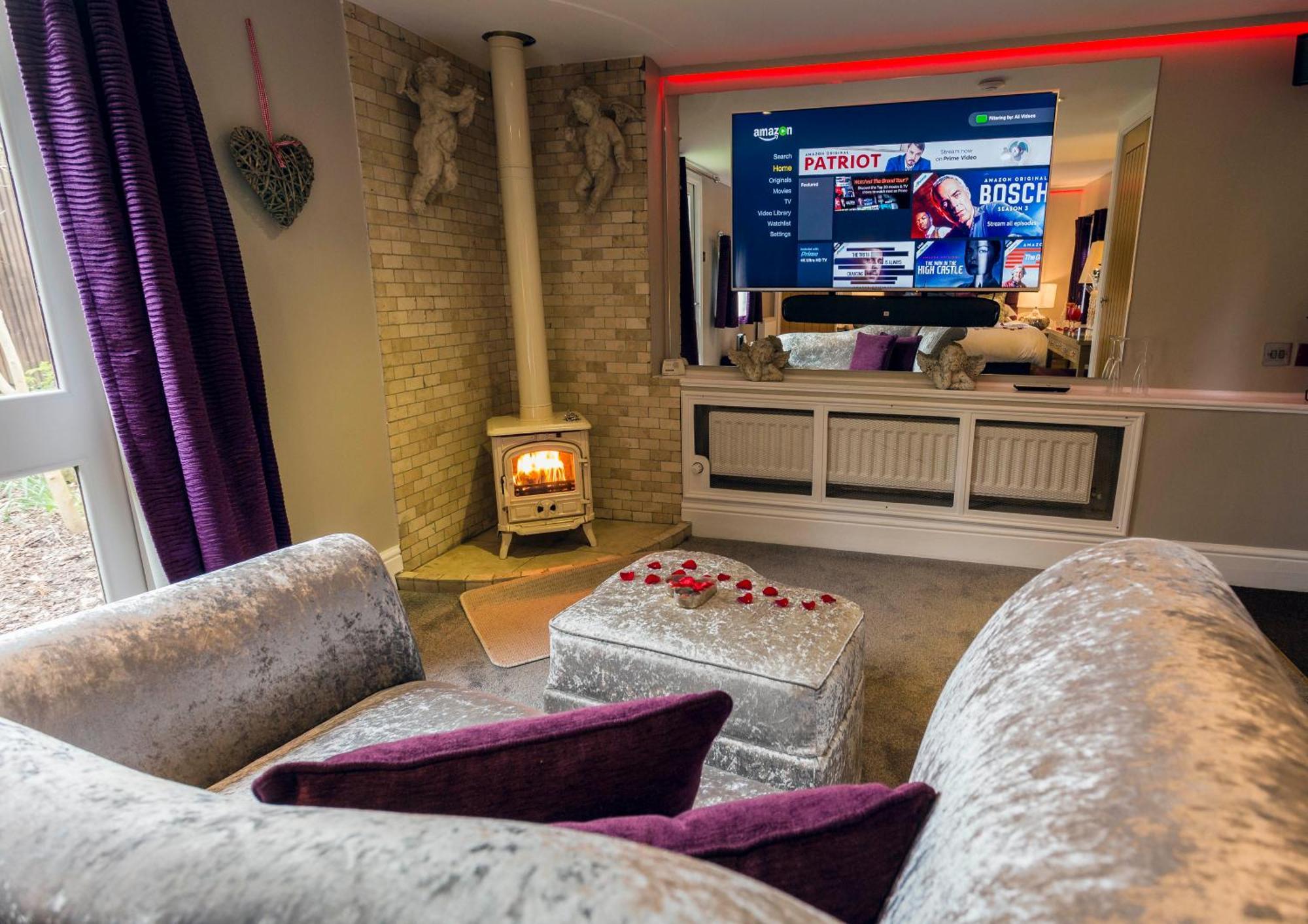Aphrodites Group - Luxury Hot Tub Suites In Central Lake District! Bowness-on-Windermere Eksteriør bilde