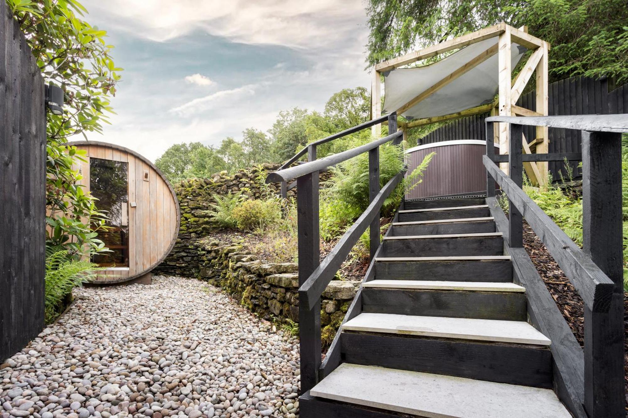 Aphrodites Group - Luxury Hot Tub Suites In Central Lake District! Bowness-on-Windermere Eksteriør bilde