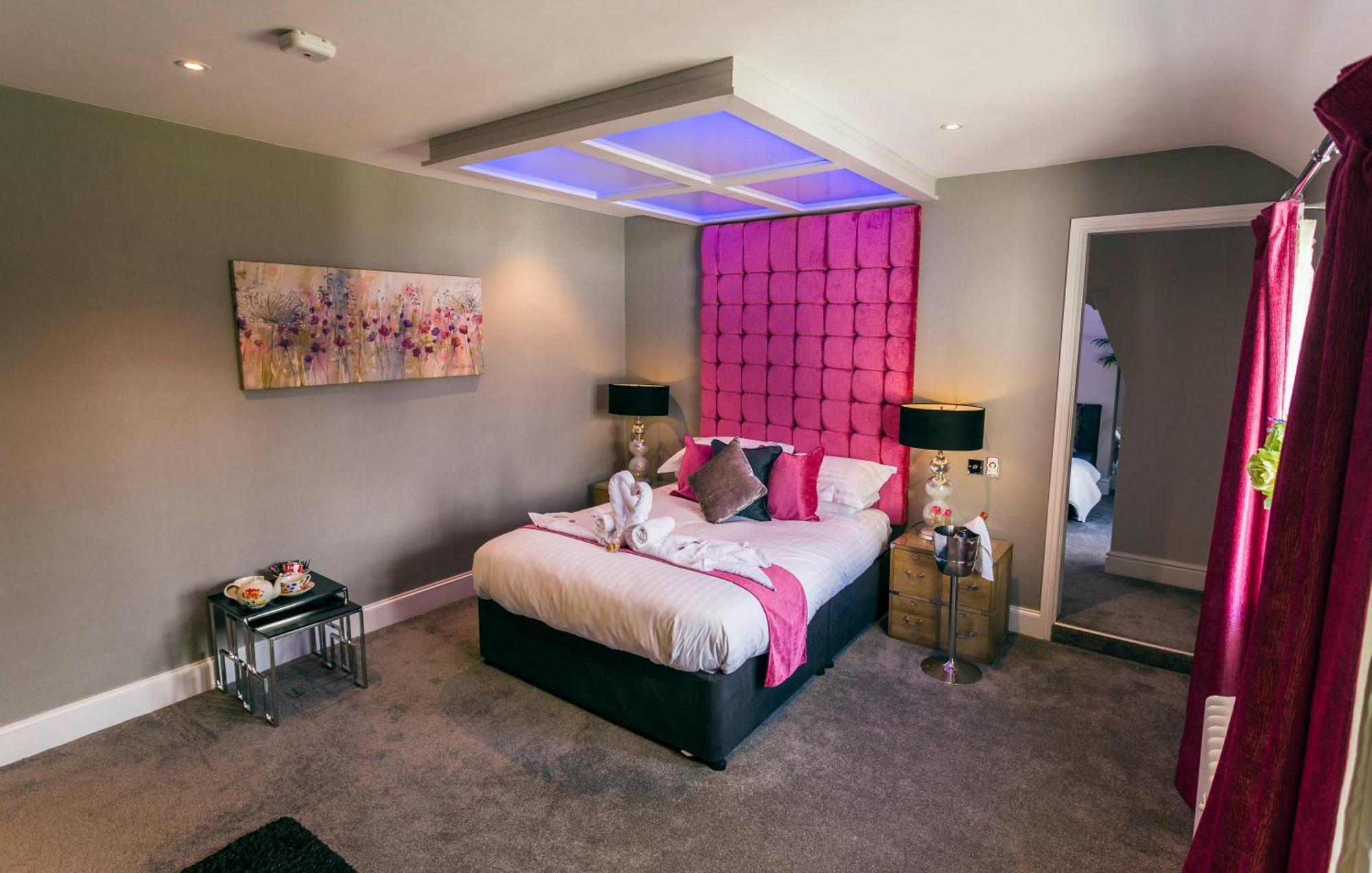 Aphrodites Group - Luxury Hot Tub Suites In Central Lake District! Bowness-on-Windermere Eksteriør bilde