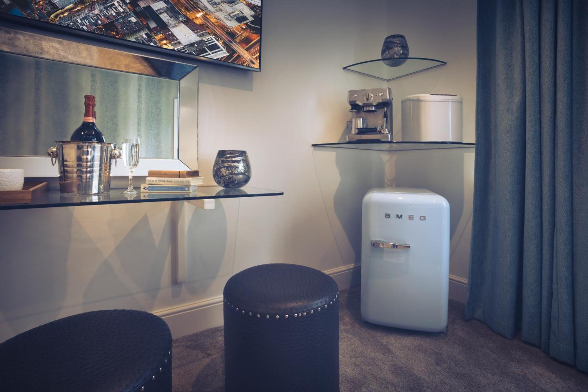 Aphrodites Group - Luxury Hot Tub Suites In Central Lake District! Bowness-on-Windermere Eksteriør bilde