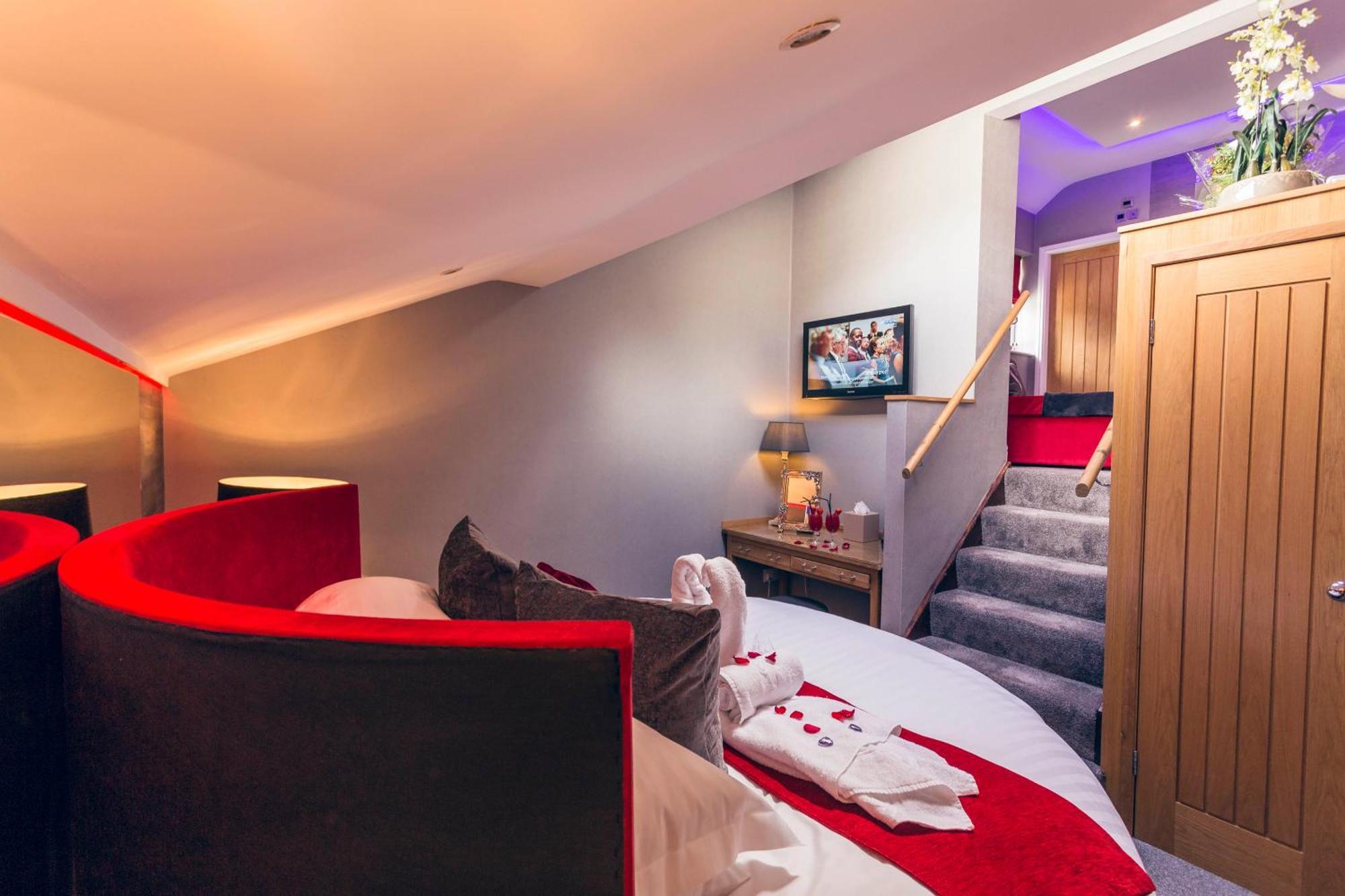 Aphrodites Group - Luxury Hot Tub Suites In Central Lake District! Bowness-on-Windermere Eksteriør bilde